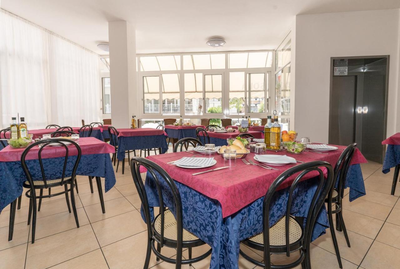 Hotel Villa Isola Rimini Eksteriør billede